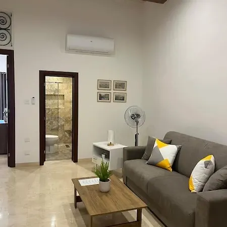 Lucija's Birżebbuġa