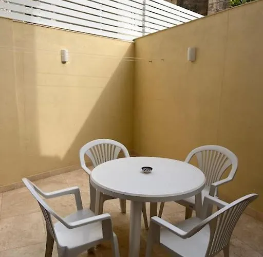 Lucija's Nyaraló Birżebbuġa